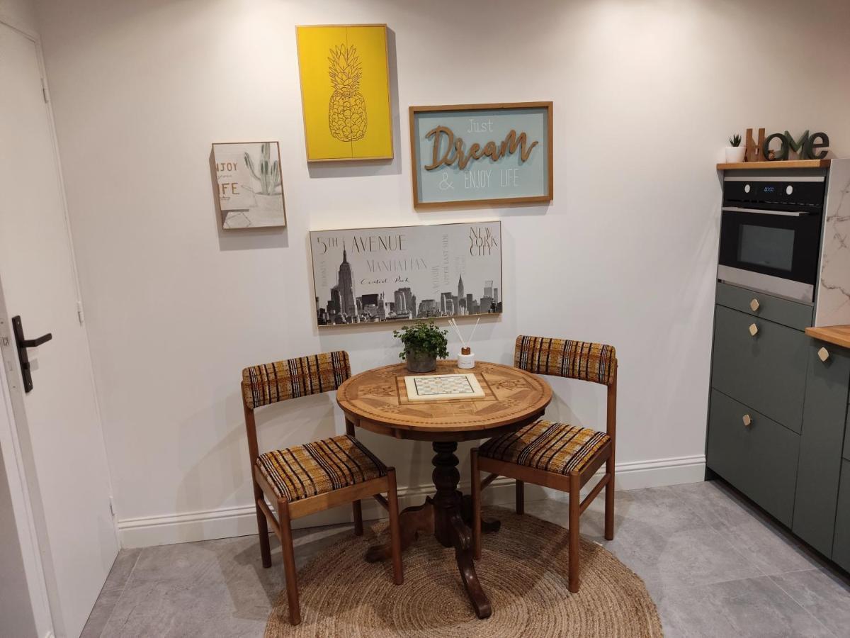 Superbe Appartement Avec Jacuzzi Avec Jardin Prive ลียง ภายนอก รูปภาพ