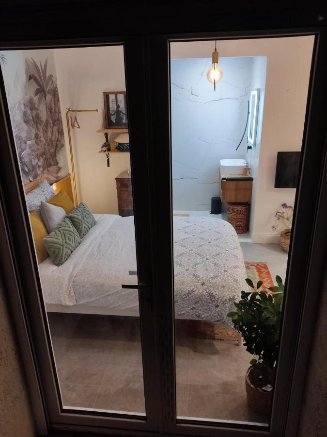 Superbe Appartement Avec Jacuzzi Avec Jardin Prive ลียง ภายนอก รูปภาพ